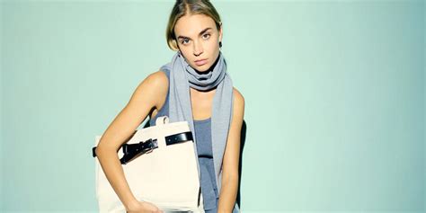 tibi|Forget the Ironic L.L.Bean Tote—Its Tibi Collab Is。